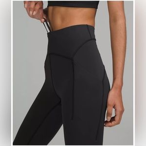 Lululemon Power Thru 25” - Black - Size 4